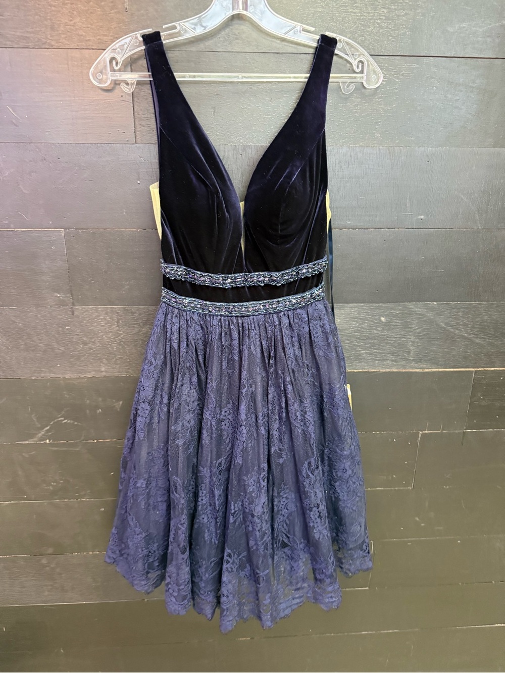 Aspeed Navy Velvet & Lace V-Neck Mini Dress